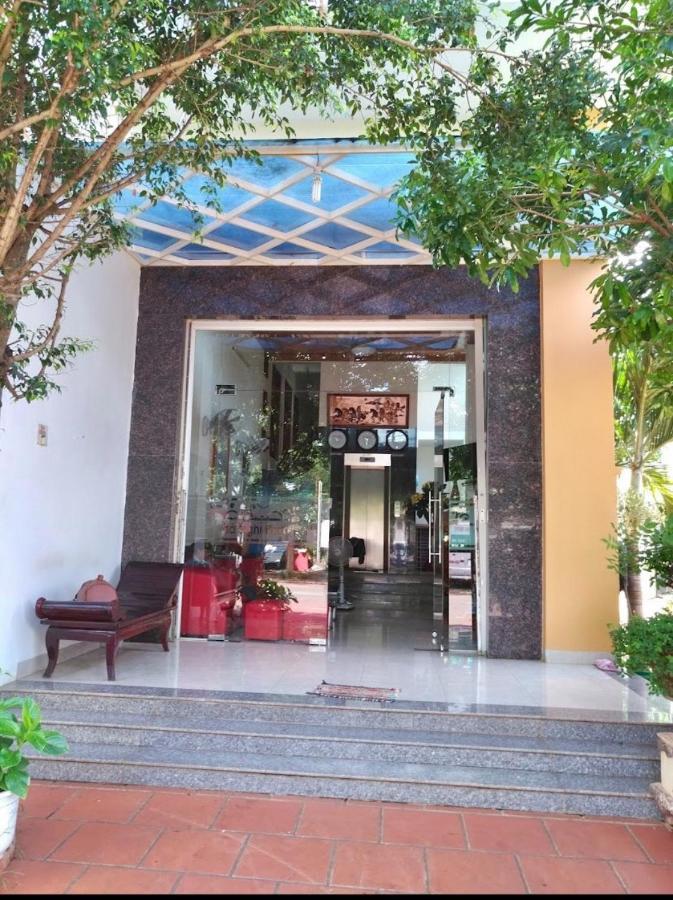 Phuong Huy Hotel Buon Ma Thuot Exterior photo